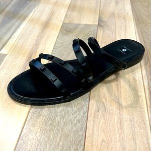 Shade Shore beach/pool sandals